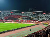 Srpska zastava Kuči na Crvena zvezda Trabzon