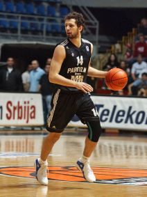 Vule Avdalovic Partizan (5).jpg