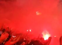 Navijaci Olimpijakos trening (2).png