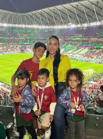 Georgina Rodrigez (4).png