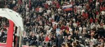 Delije i zastava Argentine na utakmici Crvena zvezda Žalgiris