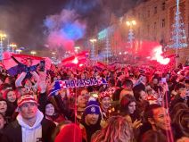 Hiljade navijača pristiže u centar Zagreba4.jpg