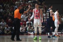 Nikola Mirotić stao na liniju pre trojke protiv Crvene zvezde