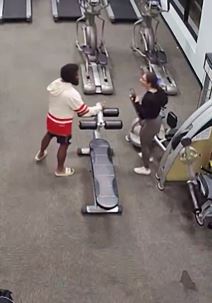 Napad u teretani (3).png