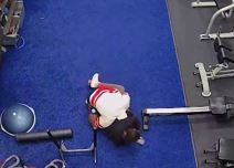 Napad u teretani (4).png