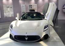 Maserati MC20 4.jpg