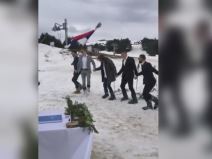 Nesvakidašnje venčanje na srpskoj planini (4).jpg