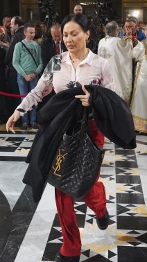 vaskršnja liturgija Hram Svetog Save4.JPG