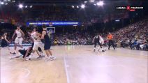 povreda Aleks Abrines na Barselona - Real Madrid (2).jpeg
