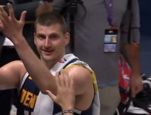 Nikola Jokić sa ćerkom