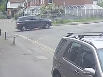 Šokantan trenutak pijani vozač udario je penzionerku sa bicikla i pregazio je (5).jpg