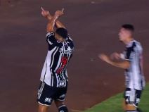 Odvažan slobodan udarac Brazilca (4).jpg