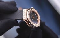 Hublot Classic Fusion King Gold (3).png