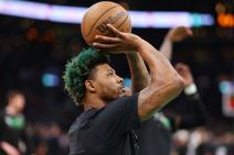 Markus Smart zelena kosa zašto se farba