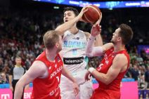 Majk Tobi protiv Poljske.