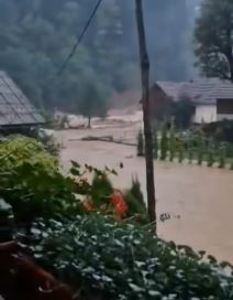 Apokaliptični prizori iz Slovenije (8).jpg