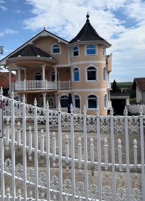 Dobrodošli u selo Točka gde pare nisu problem (10).jpg