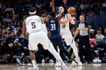 Terens Ros i Nikola Jokić