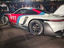 Novi Porše 911 GT3 R rennsport 3.jpg