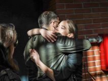 Milena Radulovic sa porodicom i kolegama glumcima (12).jpg