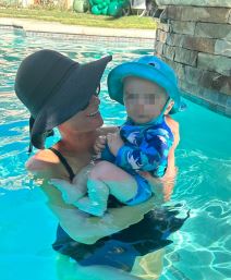 Paris Hilton sa sinom.jpg