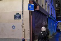 Pariz grafiti (1).jpg