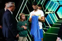 Novak Đoković spasao dete u Parizu 4.jpg