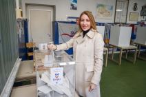 Dubravka Đedović izbori glasanje 8.jpg