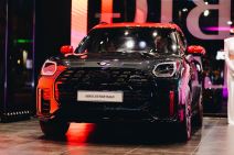 MINI COUNTRYMAN.jpg