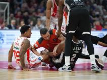 Zek Ledej bije igrače Partizana i Zvezde kaže Otašević