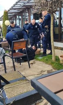 Hapšenje Ada Huja (3).jpg