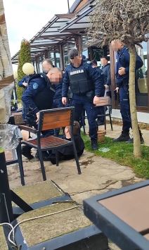 Hapšenje Ada Huja (4).jpg