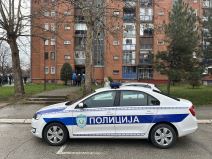 Nakon požara u zgradi stanari čekaju da se vrate u domove (3).jpg