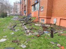 Nakon požara u zgradi stanari čekaju da se vrate u domove (4).jpg