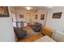 Namešten stan na odličnoj lokaciji, 52m2