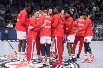 Nikola Milutinov izviždan pred Partizan Olimpijakos