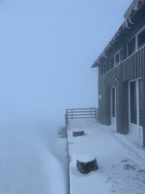 pola metra snega na Bjelasici (4).jpg