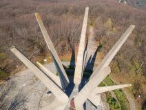 spomenik palim borcima Kosmajskog odreda (4) copy.jpg