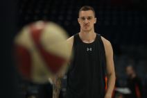 Partizan - Budućnost zagrevanje (3).JPG