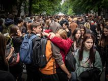 ribnikar_paljenje_sveća_za_žrtve_stefan_stojanović- (3).jpg