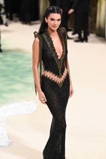 Sestre Kardašijan Met Gala 2024 (6).jpg