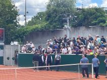 Novak i obezbedjenje (3) copy.jpg