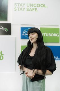 Foto 4_Uncool Friend.jpg