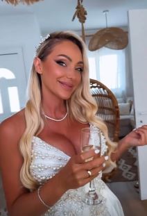 Menadžerka Sandra se udaje na Kipru