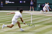 Novak Đoković, Alkaraz, Finale Vimbldona.jpg