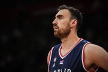 Srpski košarkaš Nikola Milutinov.