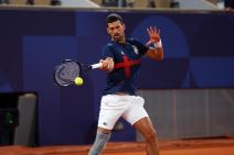 Novak Đoković - zagrevanje (4).jpg