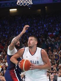 Ognjen Dobrić izbacio trojicu Amerikanaca iz igre video snimak