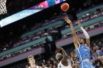 Nemačka Grčka košarka (4).jpg