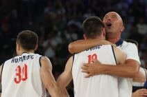 Nikola Jokić koš za pobedu na Srbija Australija na Olimpijskim igrama u Parizu 2024